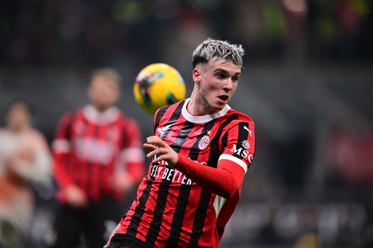 mk体育官方网站-罗马诺：伯恩茅斯就希门尼斯转会与米兰推进租借加买断条款的谈判