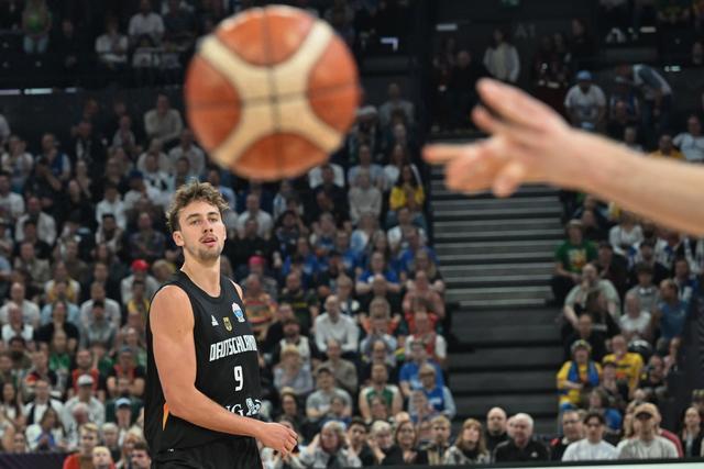 mk体育官网-出手不多！小瓦格纳首节2投1中&amp;amp;2罚2中得到4分1助攻