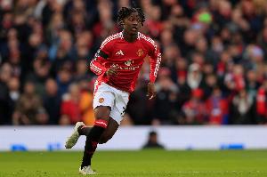 MK体育-英媒：9支球队有意梅努，球员希望今夏租借离队&amp;曼联更愿直接出售